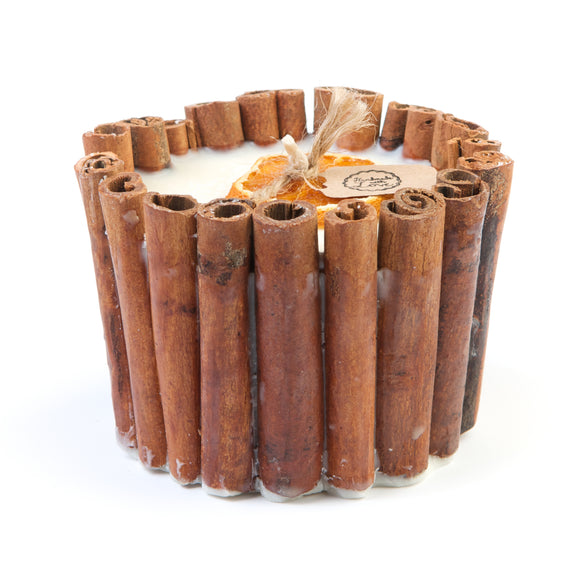 CANDLES WITH CINNAMON STICKS