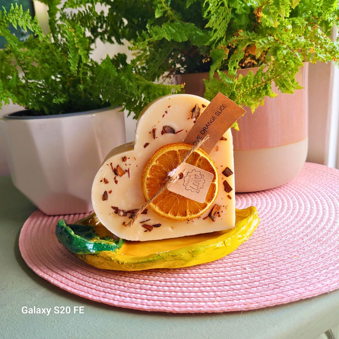 Large Heart Scented Candle with Shredded Cinnamon