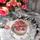 Small Scented Candle With Rose Petals