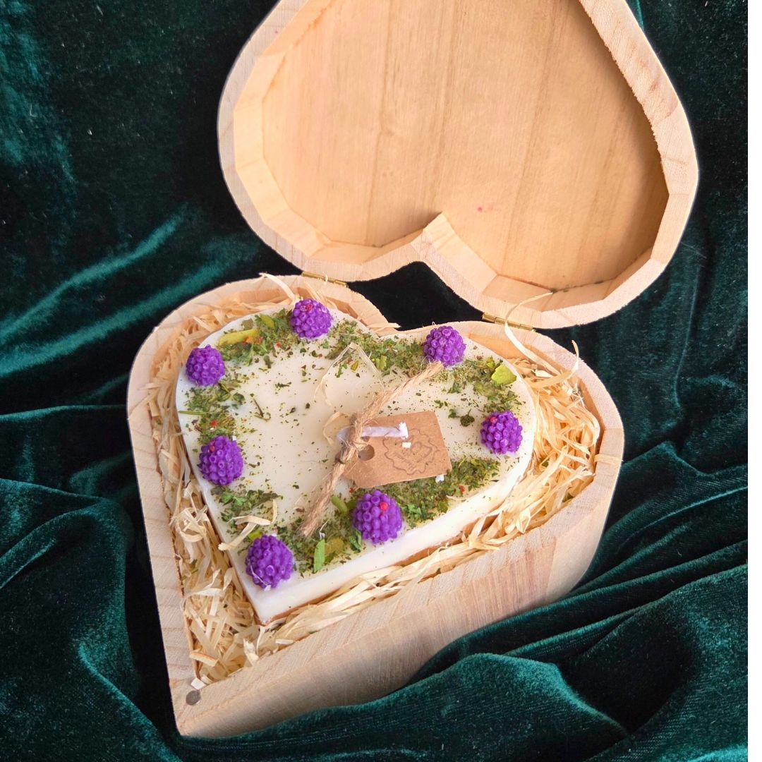 Heart candle with mixed berry decorations, vegan and rustic, in wooden gift box