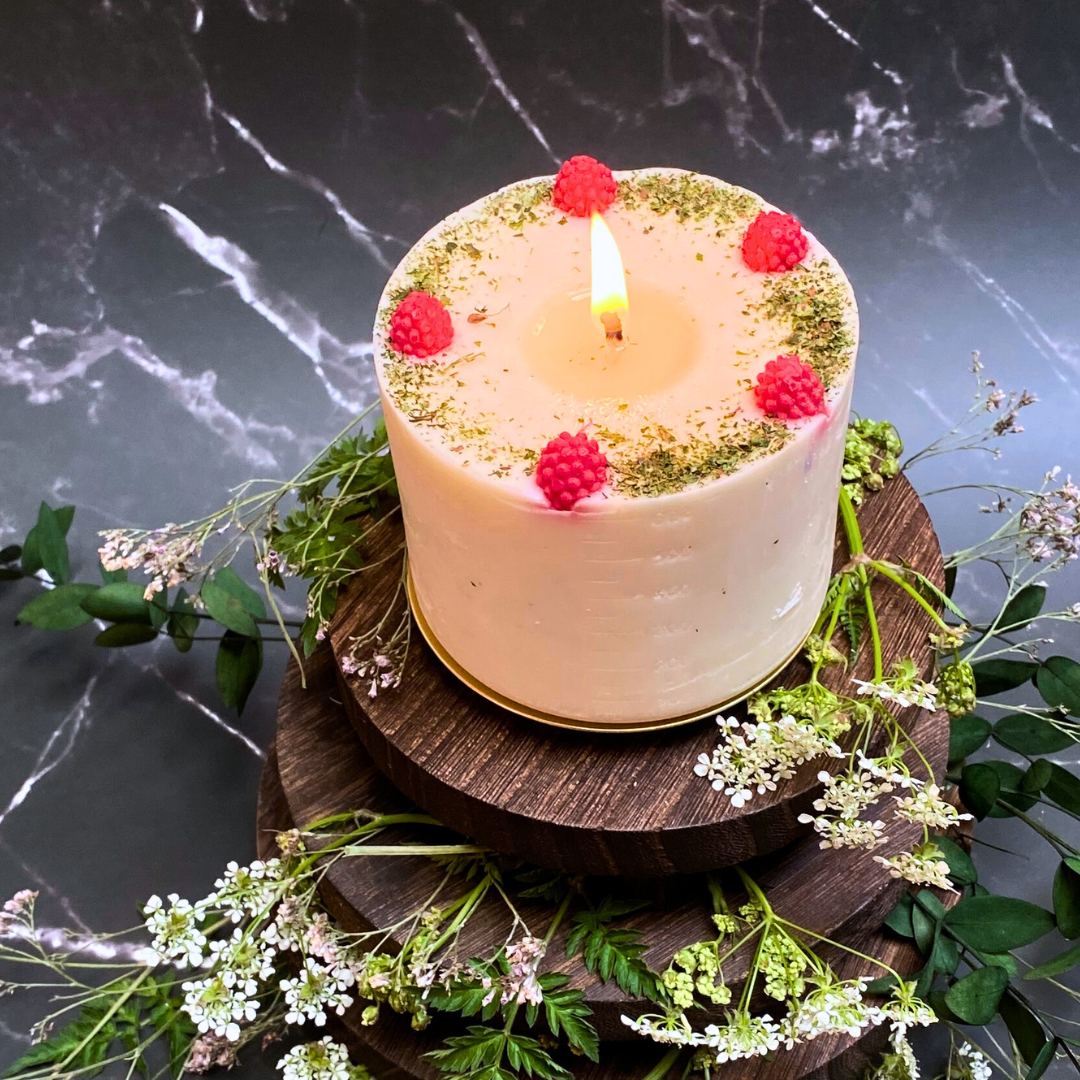 Large Candle with Raspberry